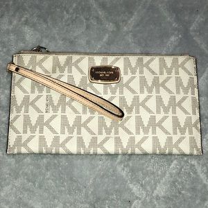 MK wristlet